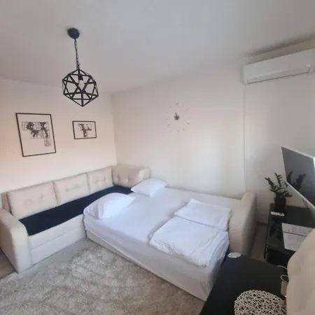 Natural And Apartment *